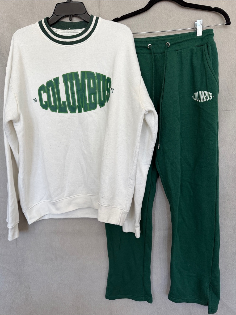 BOOHOOMAN Two-Piece Sweatshirt & Jogger Set - White & Forest Green